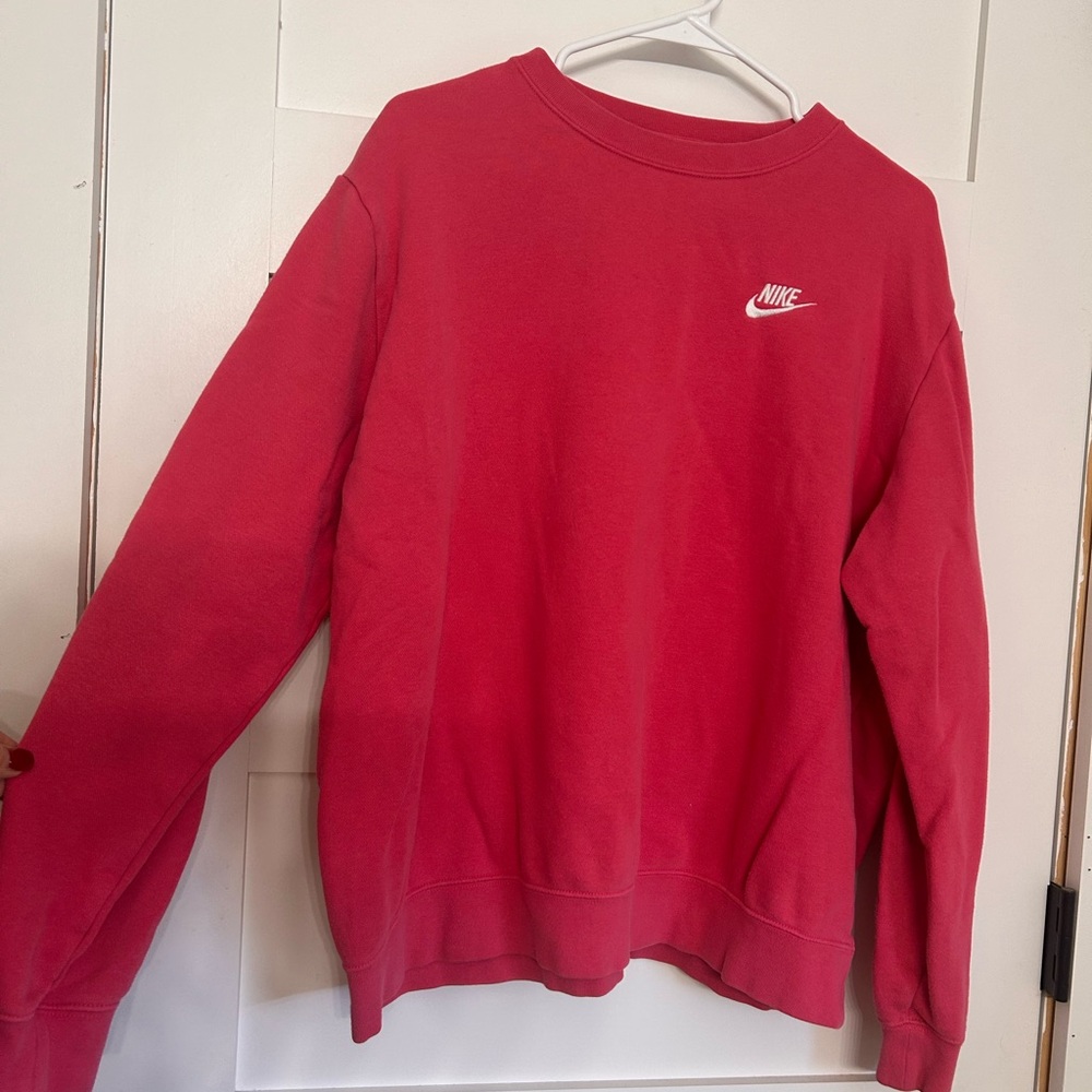 Nike women’s pink Crewneck Sweater